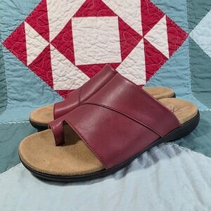 Trotters Regina Leather Toe Loop Slides Women 9W Red Comfort Sandals